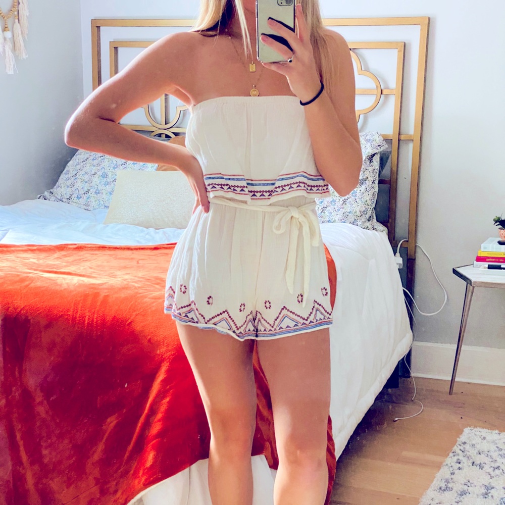 White Strapless Romper, size S